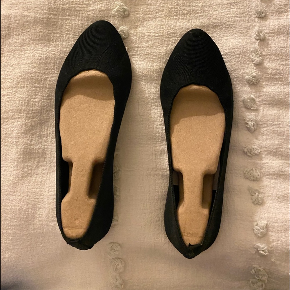 Sketchers black knits air cool memory foam.